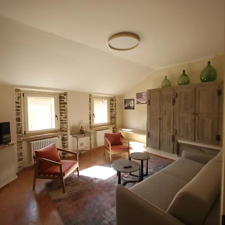 Appartamento Boutique - Casa Squarcia - Passo Cisa *