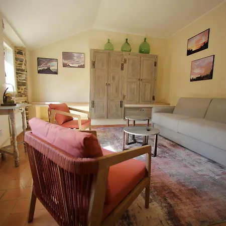 Boutique - Casa Squarcia - Passo Cisa بيرسيتو