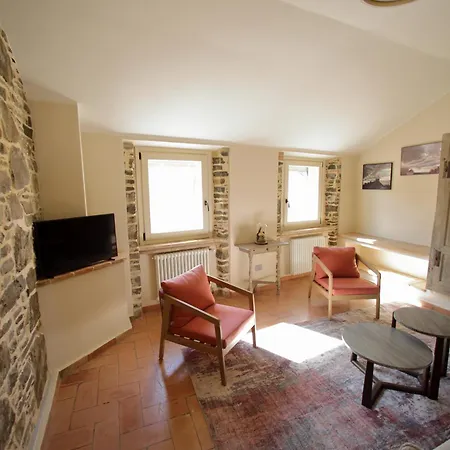Boutique - Casa Squarcia - Passo Cisa شقة *